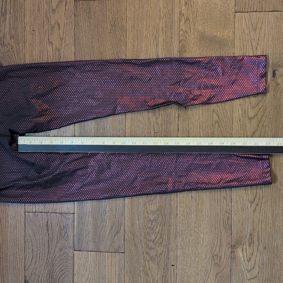 Beyond Yoga Spot On High Waisted Metallic Polka Dot Leggings Size XS - Picture 4 of 9